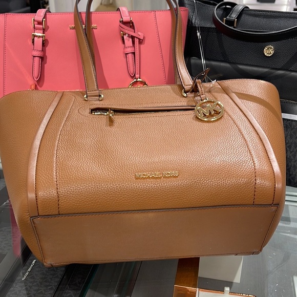 MICHAEL KORS CARINE LARGE FRONT ZIP POCKET SHOULDER TOTE BAG PURSE LUGGAGE NWT - Picture 8 of 16